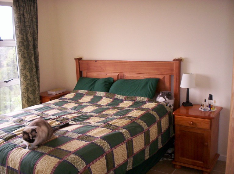 Image 12 of 17  -  132 kB